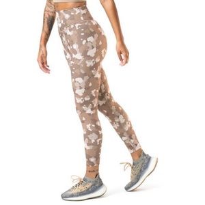 Balance athletica desert ridge camo leggings